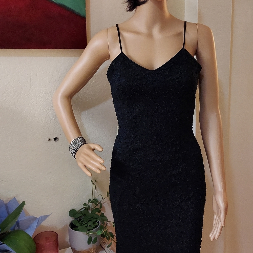 LBD - Picture 4 of 7